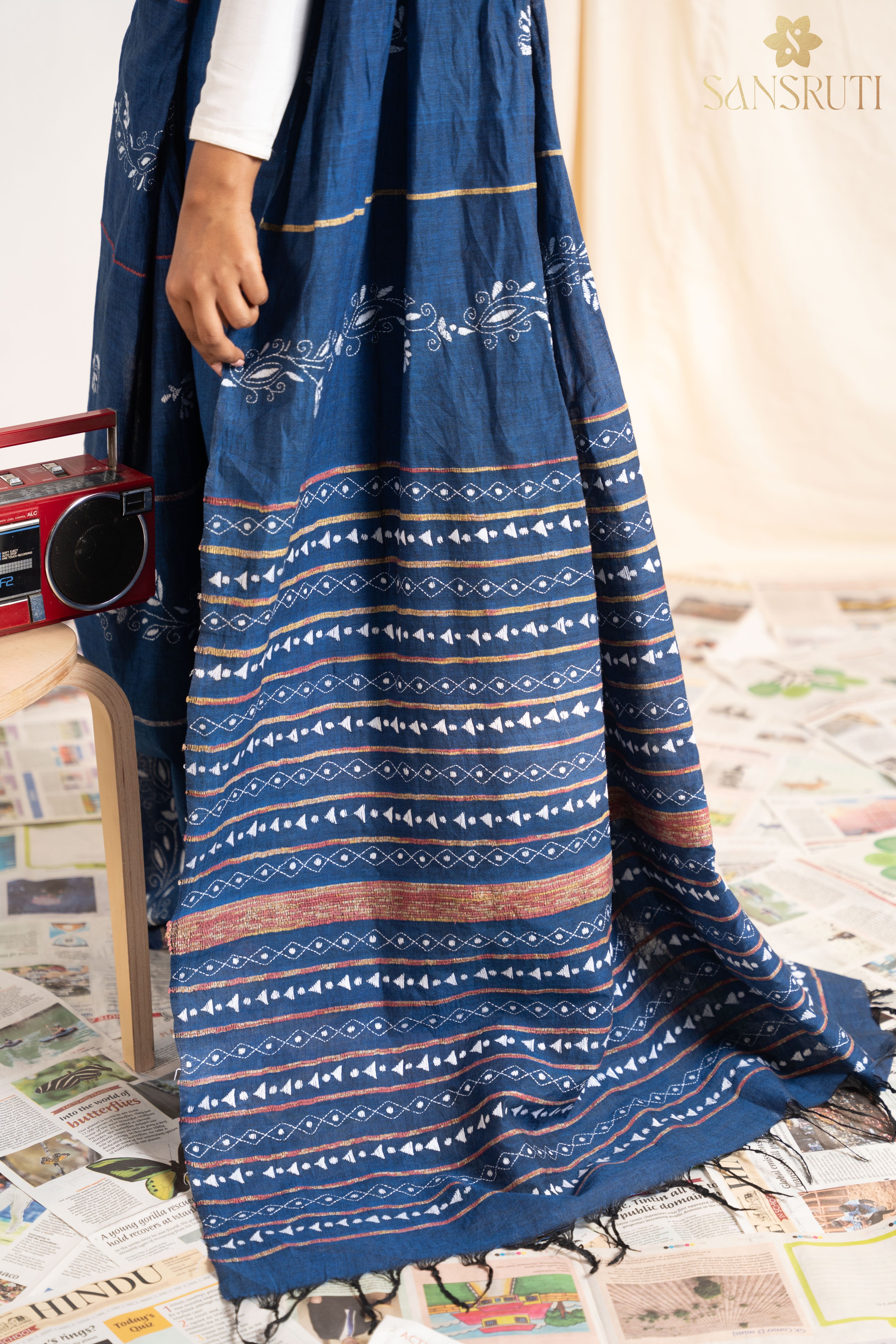 Ocean Breeze Blue &amp; White Kantha Saree